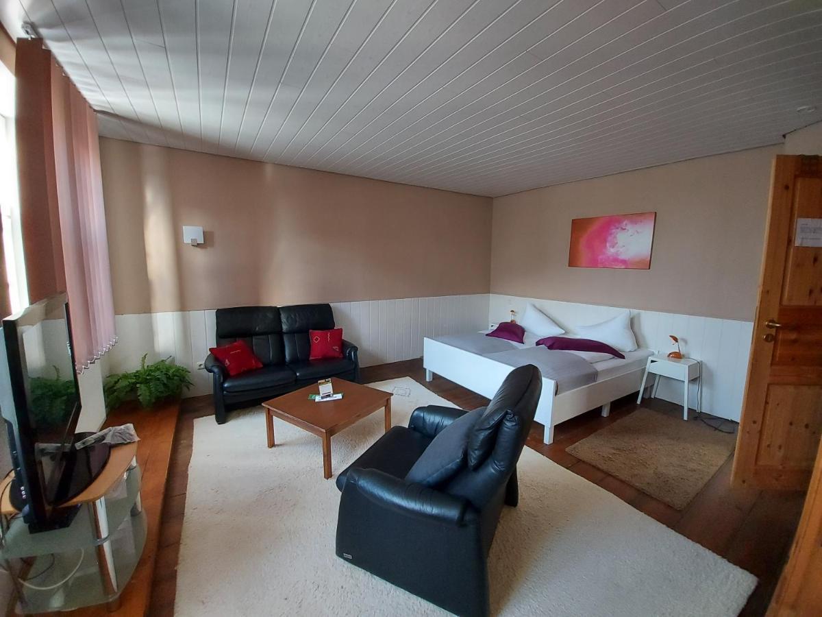 Hotelpension Pfarrhaus Альт-Шверин Экстерьер фото