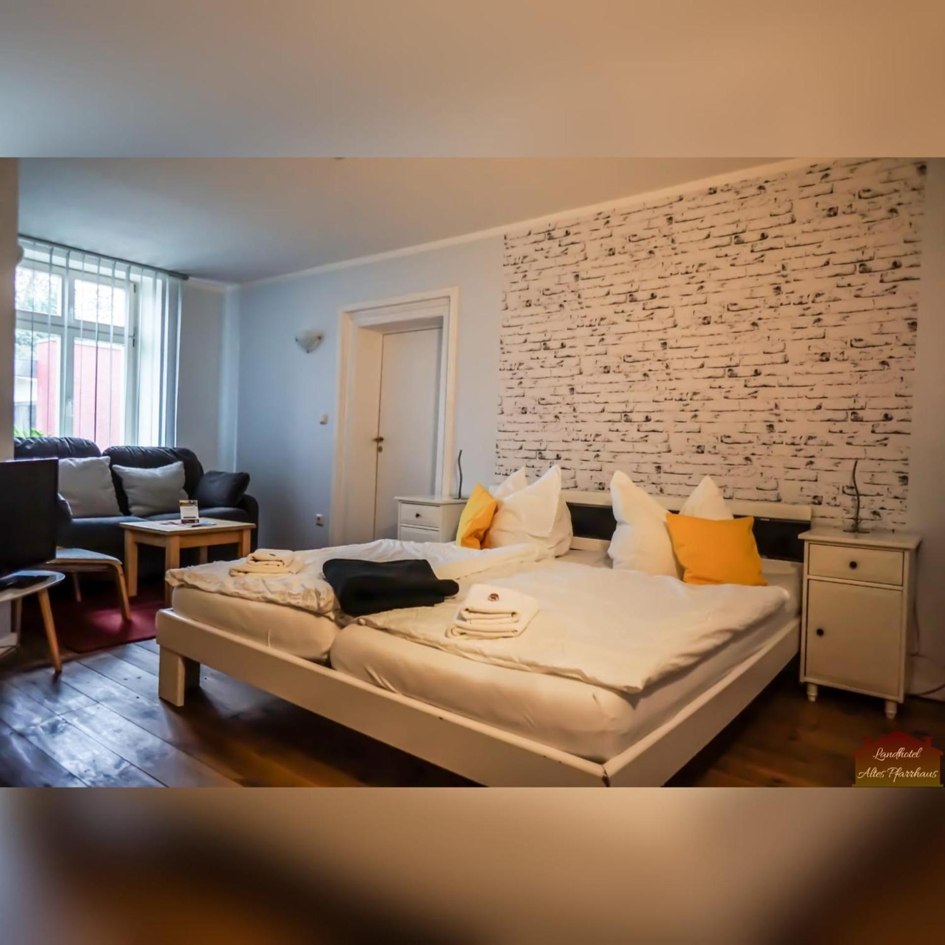 Hotelpension Pfarrhaus Альт-Шверин Экстерьер фото